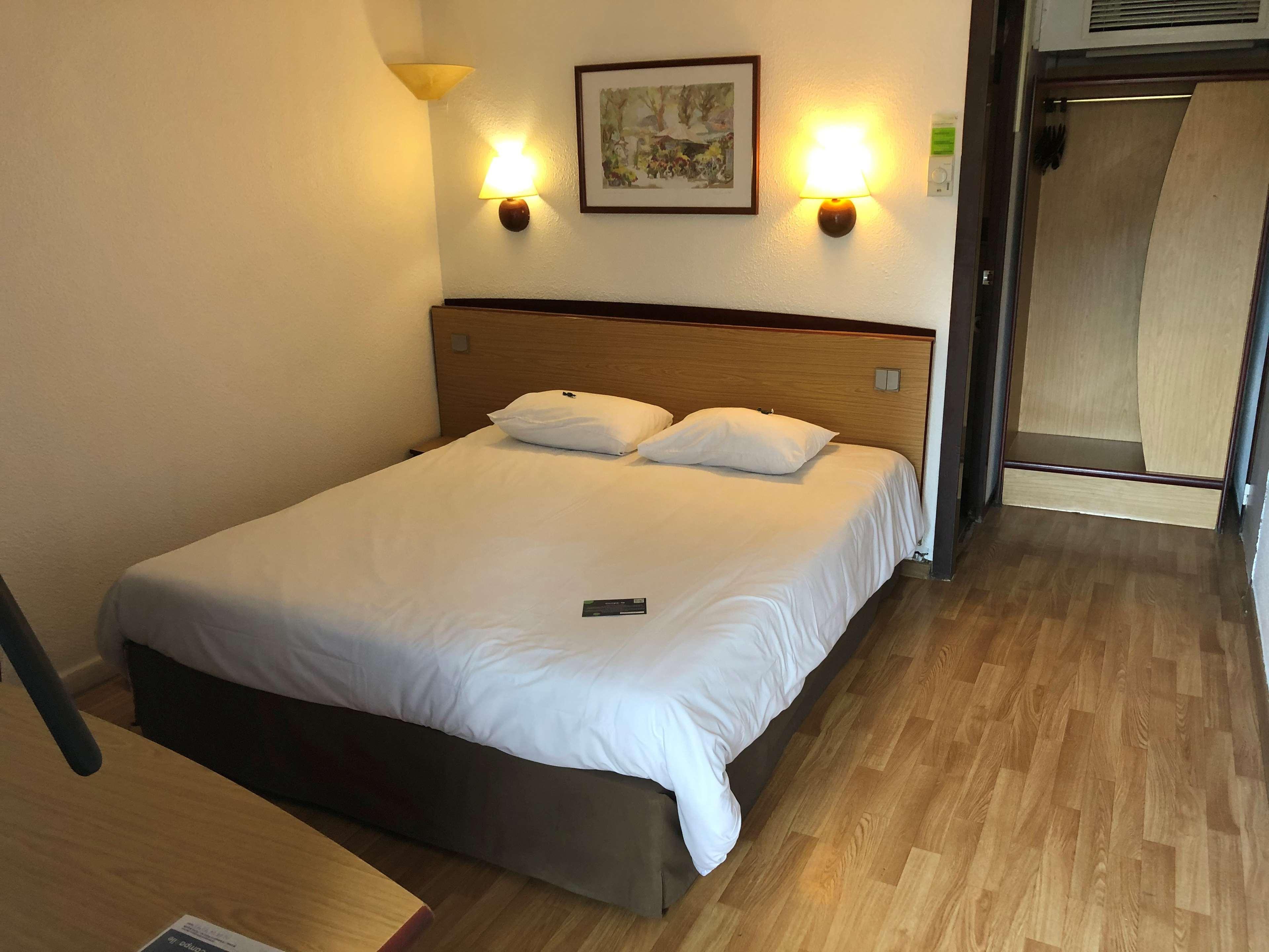 Campanile Perpignan Sud Hotel Exterior photo